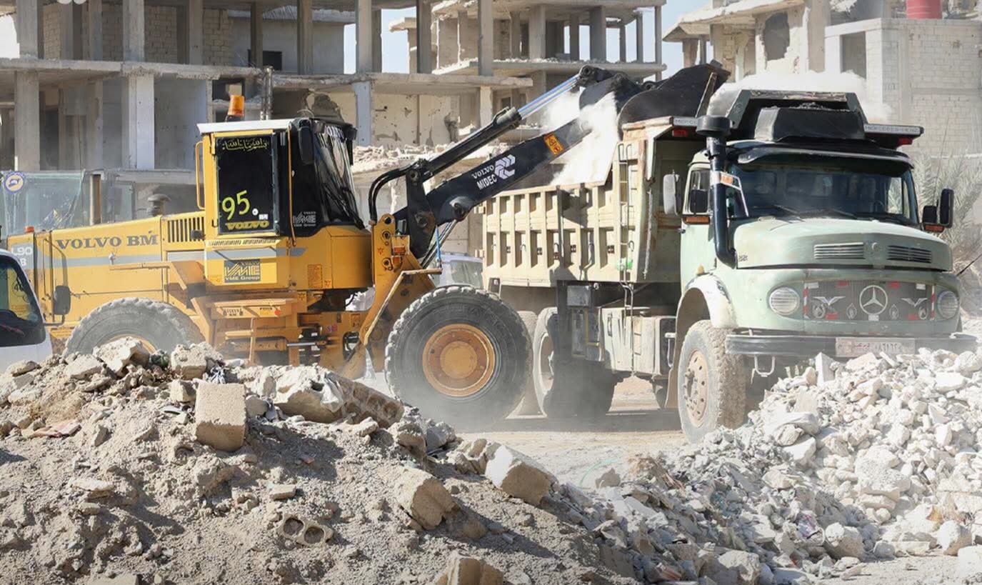 خطوة جديدة نحو إعادة الإعمار عبر تدوير الأنقاض في ريف دمشق