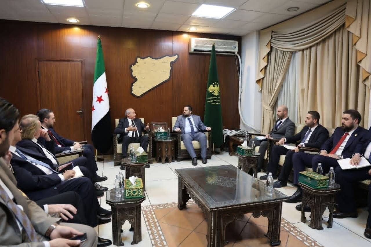 وزير الأشغال يبحث مع رجل الأعمال المصري “نجيب ساويرس” فرص الاستثمار في قطاع التطوير العقاري السوري…