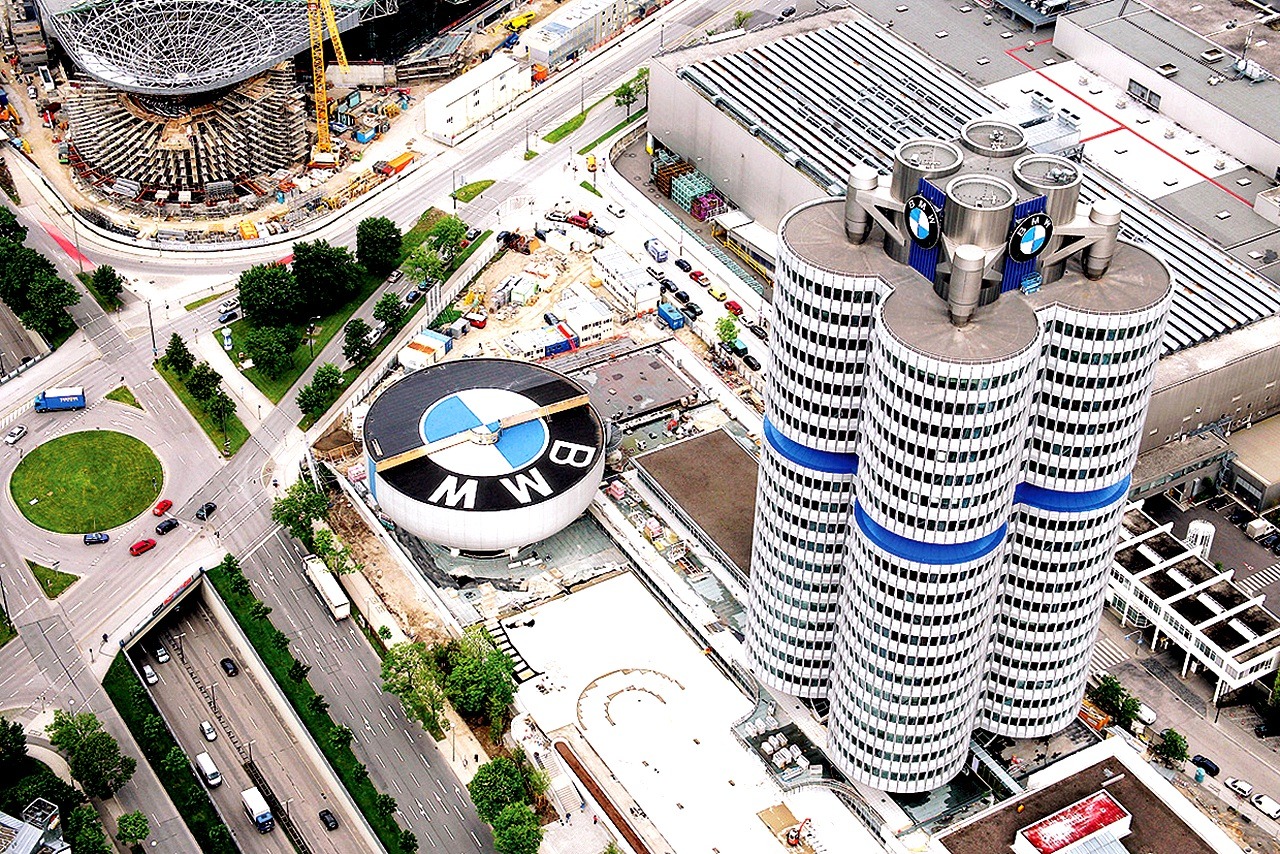 بعد عودة BMW للسوق السورية… تعرف على أيقونتها المعمارية الأشهر