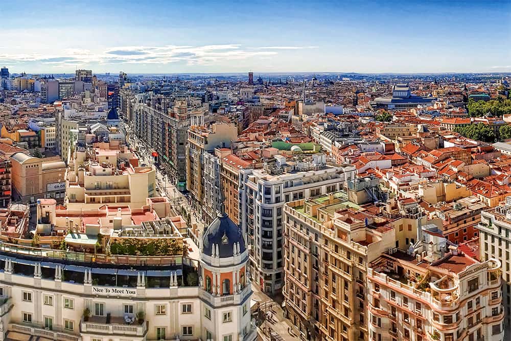 أزمة السكن تشعل مدريد.. مئات المحتجين يطالبون بحماية المستأجرين