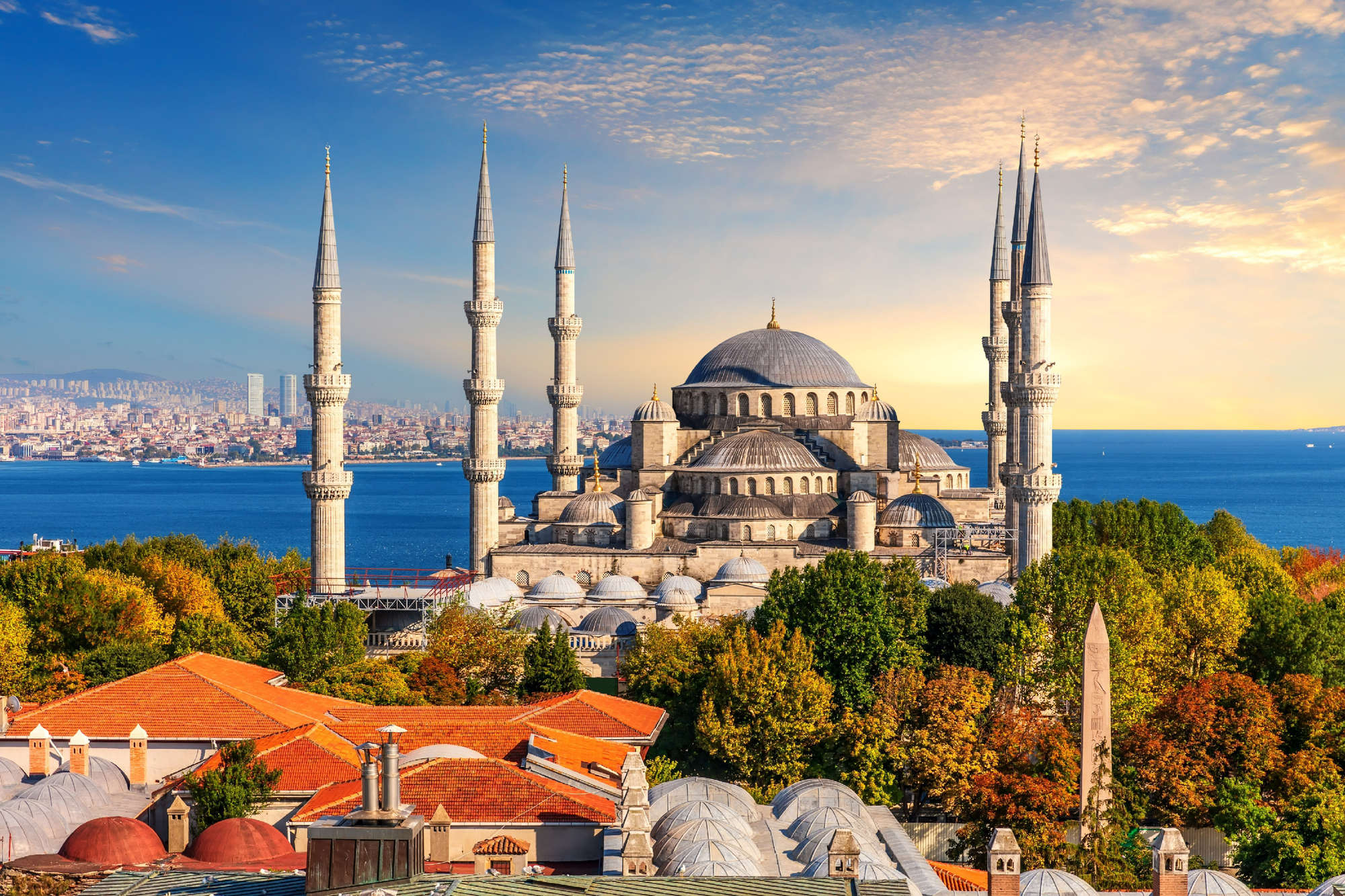 سوق العقارات في تركيا تحت ضغط الفائدة والتضخم.. السيولة تتجمد والأسعار تتراجع حقيقياً